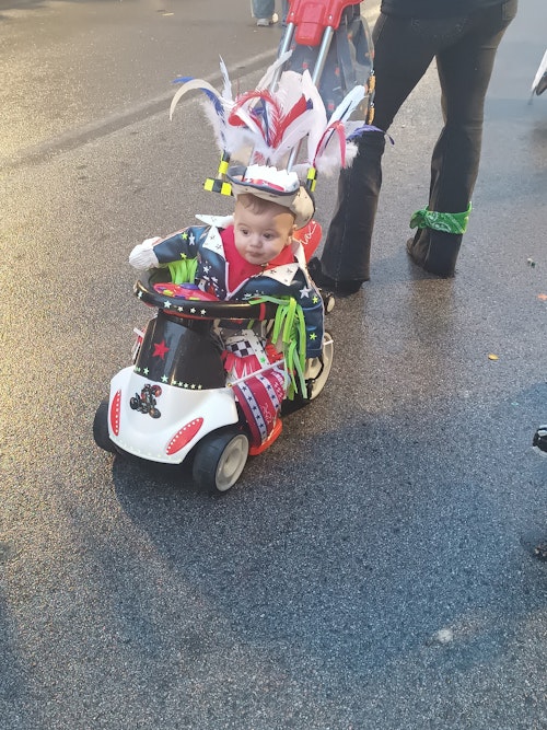 Así hemos contado el desfile infantil de comparsas del Carnaval de Badajoz