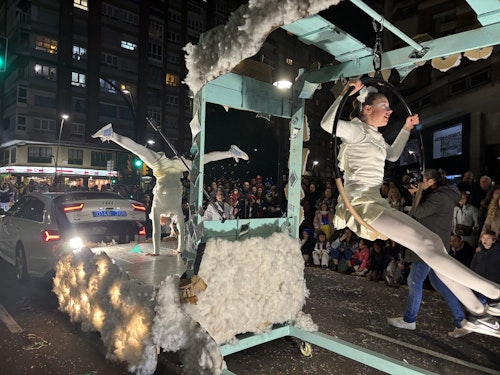 Así ha sido el desfile del Antroxu de Gijón