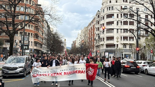 1.500 jóvenes recorren Bilbao en protesta por el desalojo del gaztetxe de Rekalde