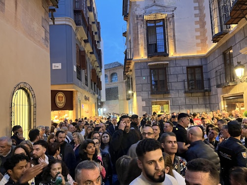 Directo | Traslados y procesiones de vísperas de la Semana Santa de Málaga 2025