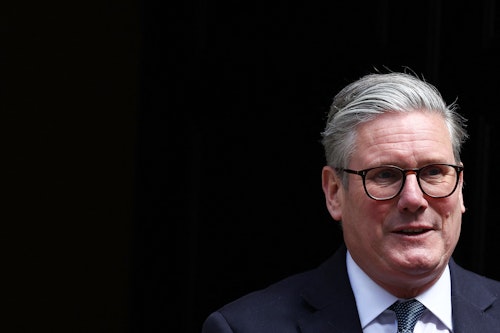 El Reino Unido pide a ambas partes "moderación y diálogo" y recomienda a sus ciudadanos no viajar a la zona de combates