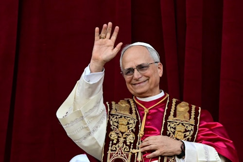 El nuevo papa León XIV: "Dios nos ama a todos incondicionalmente"