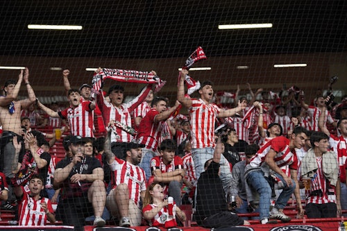 En directo, el ambiente del Manchester United-Athletic