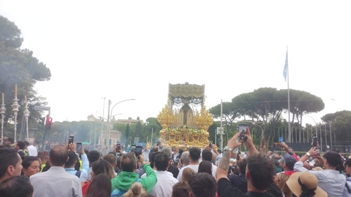 Directo | La Esperanza se encierra y se despide de Roma tras la Gran Procesión