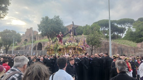 Directo | La Esperanza se encierra y se despide de Roma tras la Gran Procesión