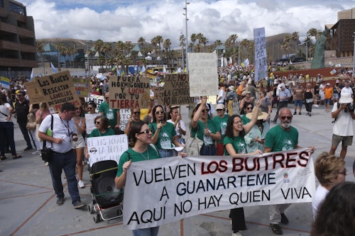 Así hemos contado en directo las manifestaciones del 18M &#039;Canarias tiene un límite&#039;
