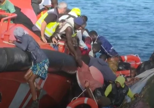 Vuelco mortal de un cayuco en El Hierro: llevaba más de diez días de travesía y al menos 20 niños a bordo