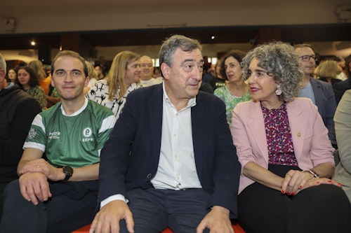 España se lleva el histórico primer duelo ante Euskadi