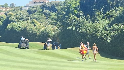 El fuerte viento aplaza la primera jornada en Valderrama: se reanudará mañana a las ocho