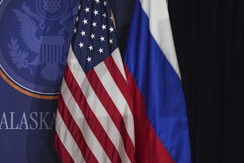Trump lands in Alaska ahead of summit with Putin