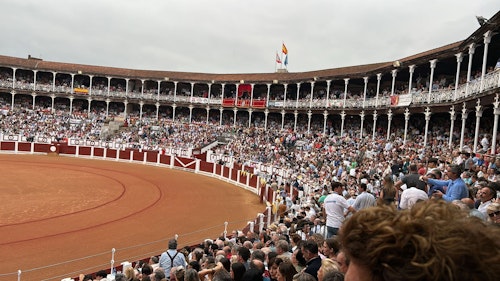 La gran corrida de la Feria Taurina de Begoña, en Gijón: dos orejas para Ortega