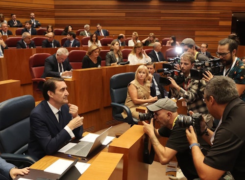 Mañueco responde a los grupos: «He oído muy pocas propuestas y mucho ruido, ataque y demagogia»