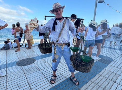 Así narramos &#039;La Vará&#039; entre sardinas, voladores y música en directo