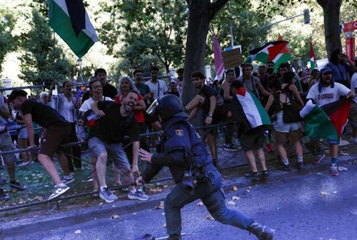 En directo: Cancelan la última etapa de la Vuelta por la protestas propalestinas y los disturbios se extienden por Madrid