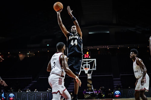 El Unicaja gana en su debut en la Copa Intercontinental al Al Ahli SC (61-73)