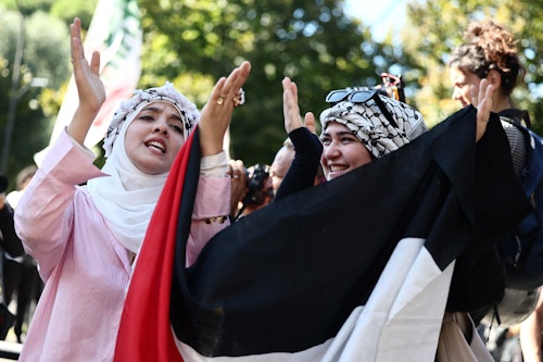 معترضان در بارسلون و رم در اعتراض به جنگ اسرائیل در غزه راهپیمایی کردند