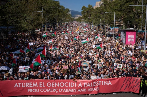 معترضان در بارسلون و رم در اعتراض به جنگ اسرائیل در غزه راهپیمایی کردند