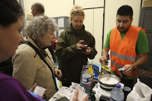 Los vecinos afectados por en incendio en el Monte Areo, en Gijón, ya están en sus casas