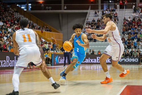 Bàsquet Girona - Dreamland Gran Canaria: partido, parciales y resultado, en directo