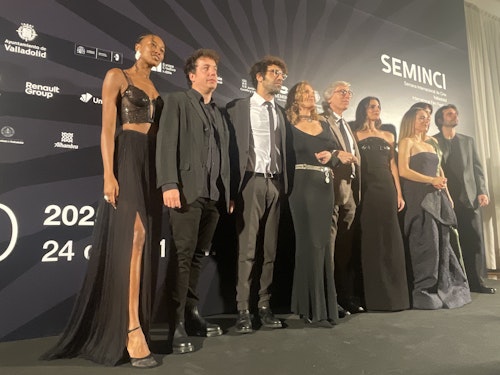 Así te hemos contado en directo la gala de clausura de la Seminci 2025