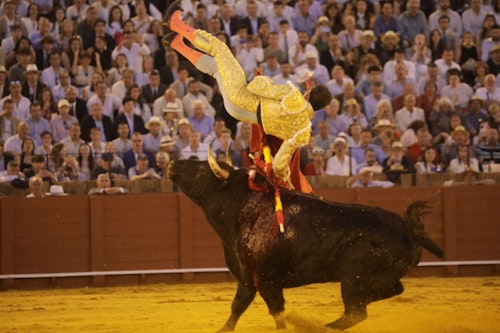 Toros en Sevilla, en directo: sigue la corrida del Domingo de Resurrección con Morante, Roca Rey y David de Miranda