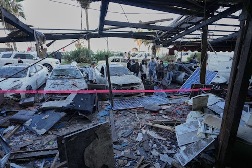 📸 En images : les frappes se poursuivent au Liban, malgré le cessez-le-feu