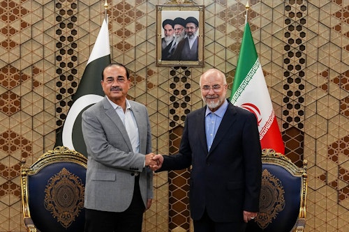 Mohammad Bagher Qalibaf a rencontré le chef de l’armée pakistanaise, selon les médias d’État iraniens