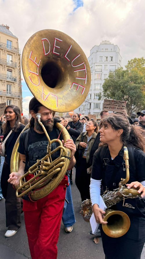 📸 Πορεία στο Παρίσι σε εικόνες