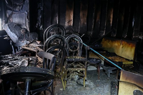 📸 Εστιατόριο La Barrique στο Παρίσι καταστράφηκε ολοσχερώς από πυρκαγιά μετά τις διαμαρτυρίες